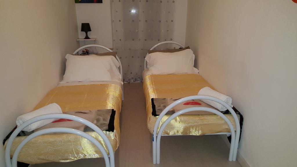 Mi Casa Es Tambien Tu Casa 2 Bed and Breakfast Βερόνα Δωμάτιο φωτογραφία