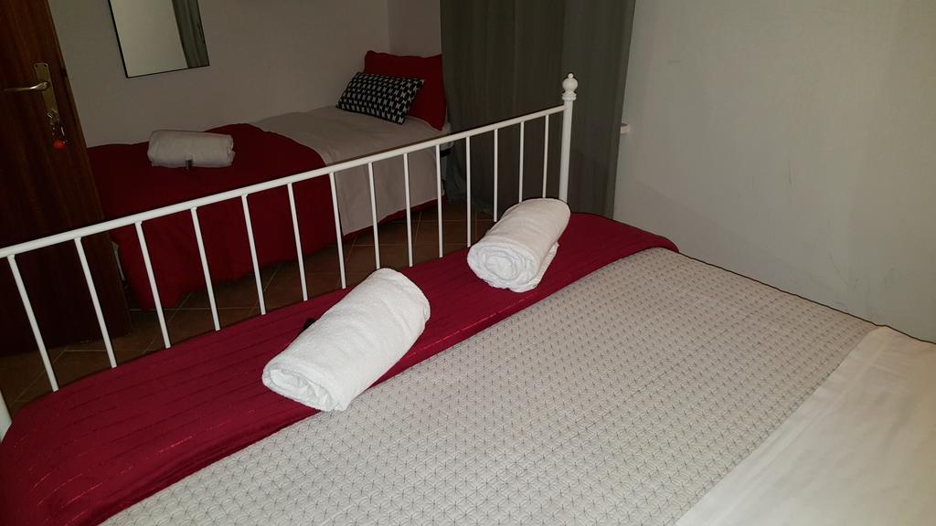 Mi Casa Es Tambien Tu Casa 2 Bed and Breakfast Βερόνα Δωμάτιο φωτογραφία