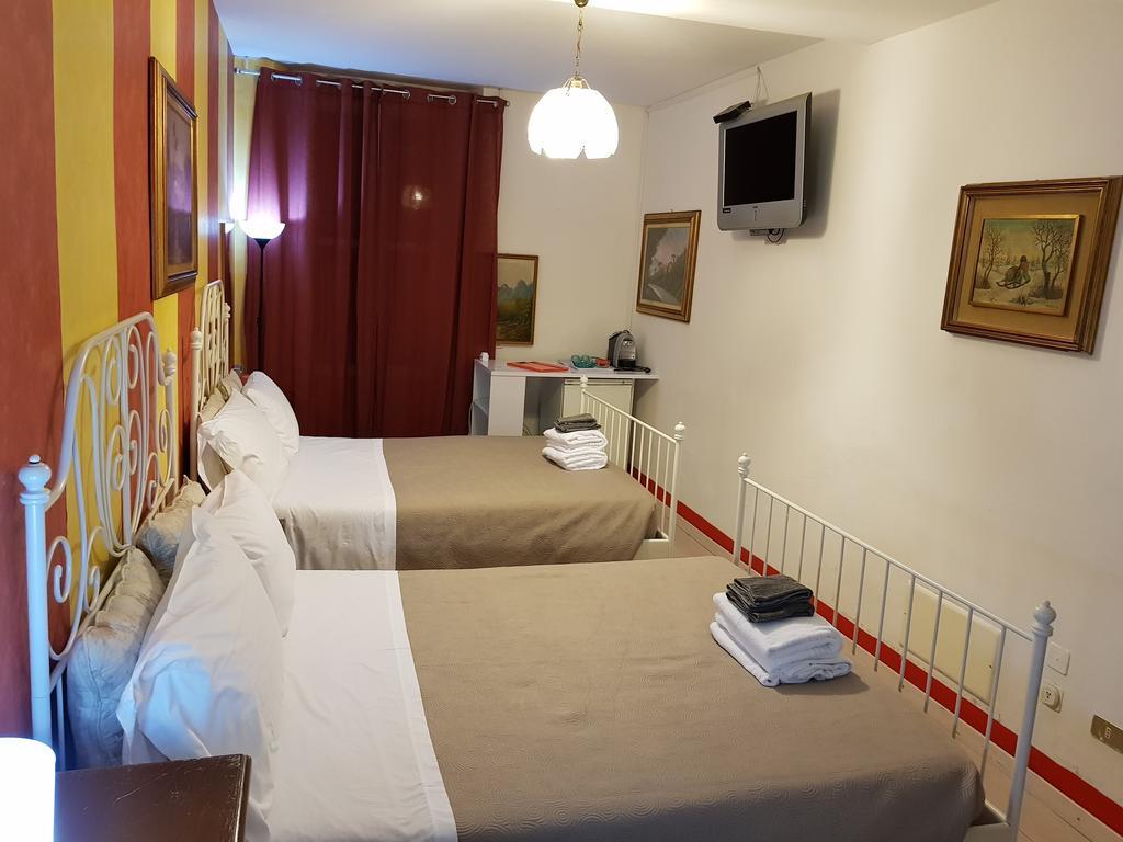 Mi Casa Es Tambien Tu Casa 2 Bed and Breakfast Βερόνα Εξωτερικό φωτογραφία